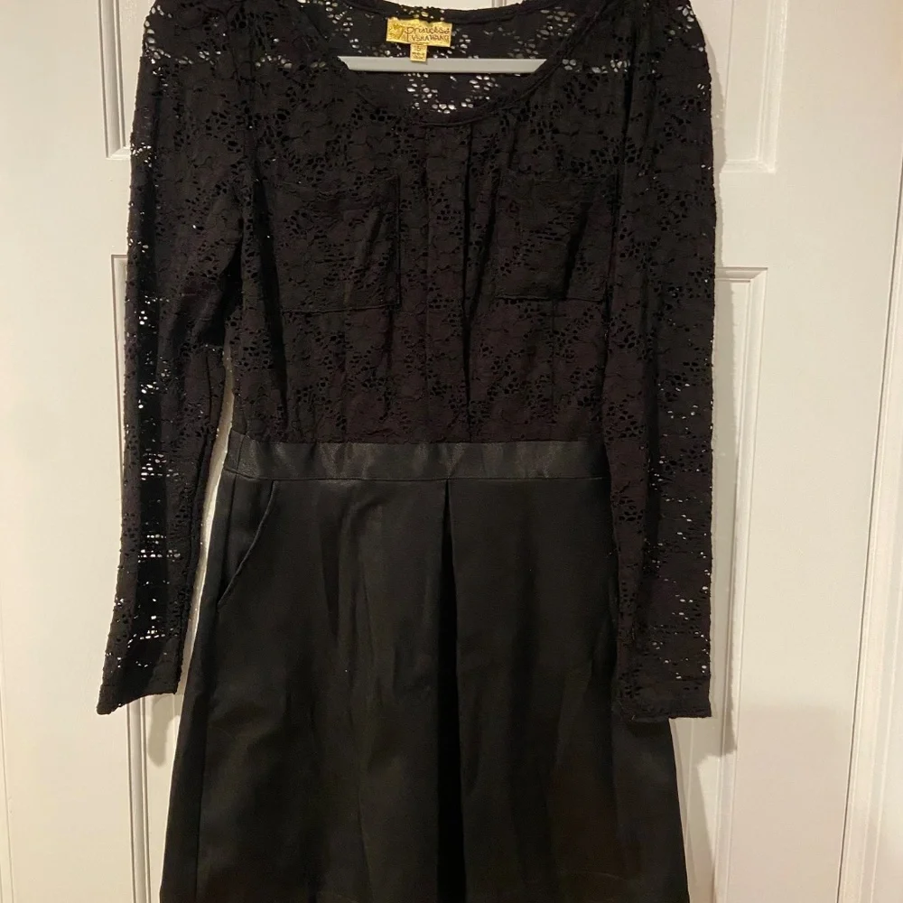 Princess Vera Wang Juniors Lace Fit & Flare Dress – Size 5